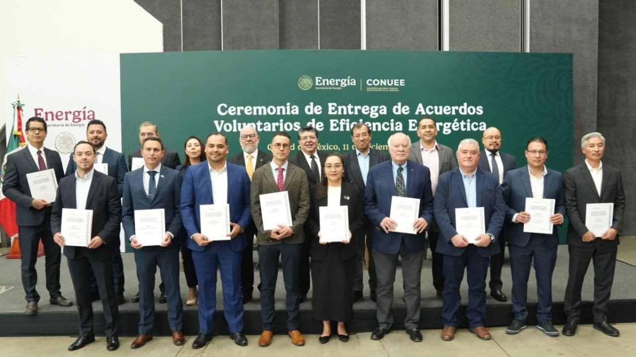 12 empresas firman acuerdos energéticos con el gobierno