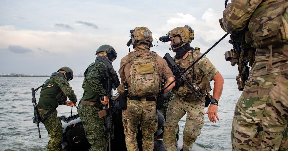 Sheinbaum autoriza entrada de Navy SEALs gringos a México