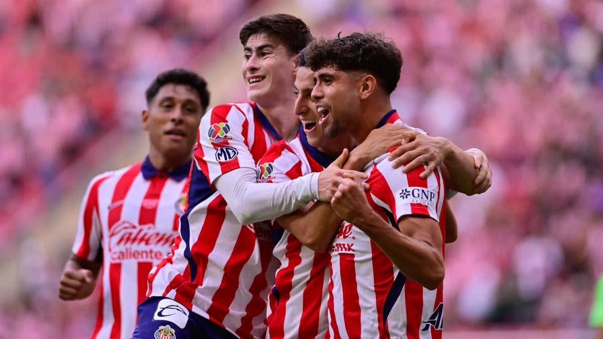 ¡Paciencia y coraje! Ricardo Marín y el triunfo que supo a gloria para Chivas