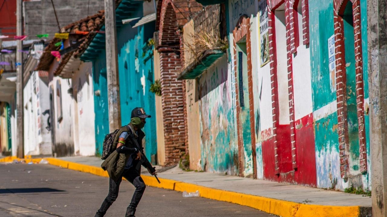 ¡Revienta la lucha! 'El Machete' vuelve a las armas tras asesinato de su líder en Chiapas